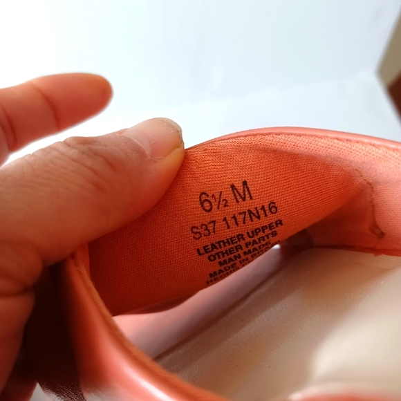 Naturalizer Peach Leather Block Heeled Sandals/Shoes 6.5M - Picture 9 of 11